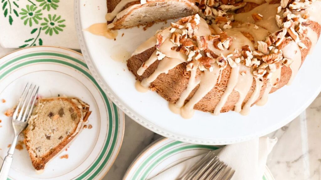 Southern Pecan Caramel Cake Recipe